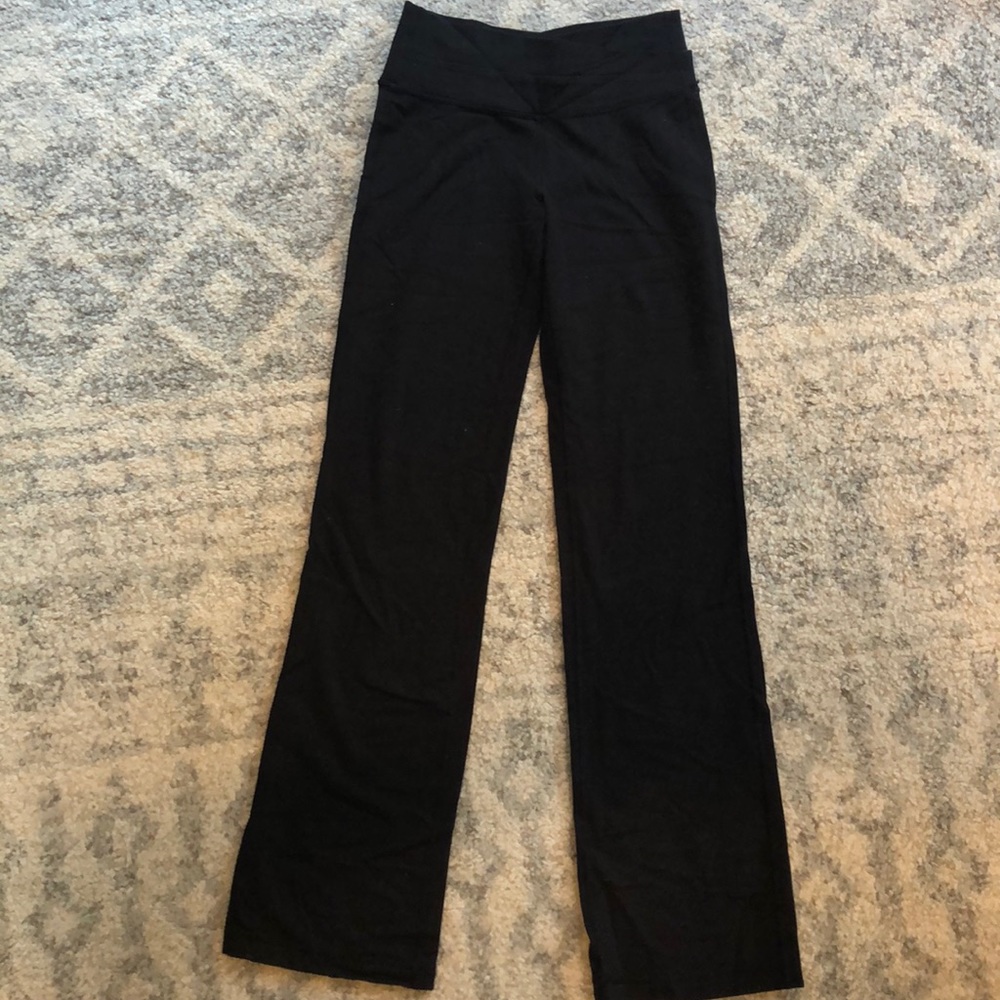 Black lululemon pants
